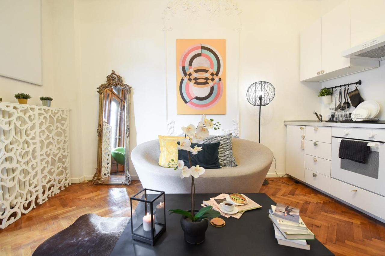 Vintage Elegance, Modern Comfort: 1Br Apartment Overlooking Calea Victoriei Bukurešť Exteriér fotografie